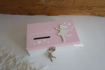 Dřevěná pokladnička s baletkou