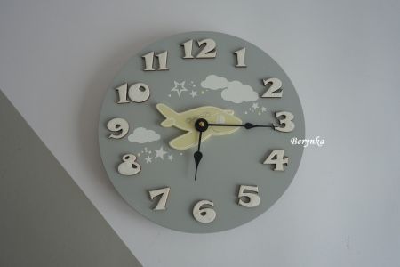 Hodiny s letadlem - kulaté/čtvercové