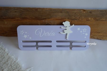 Věšák na medaile - baletka