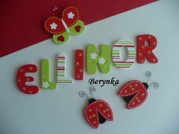 Dřevěná písmenka "kytičky"