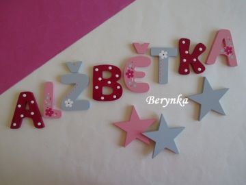 Dřevěná písmenka "kytičky"
