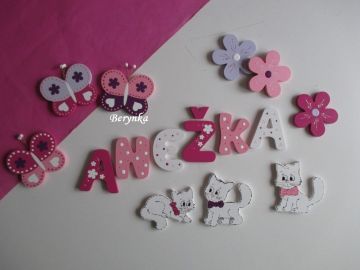 Dřevěná písmenka "kytičky"