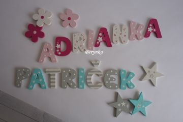 Dřevěná písmenka "kytičky"