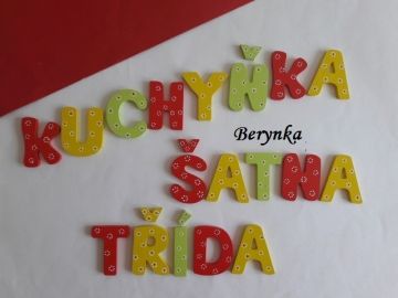 Dřevěná písmenka "kytičky"