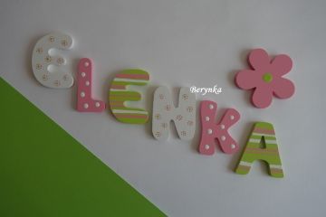 Dřevěná písmenka "kytičky"