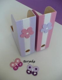 Dřevěný šanon s kytičkou