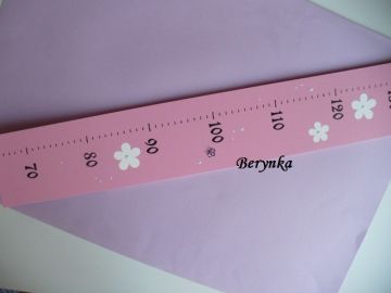 Dřevěné dekorace - růžová s korunkou