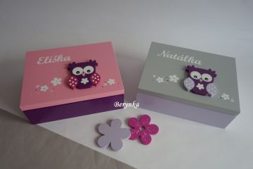 Dřevěná šperkovnice