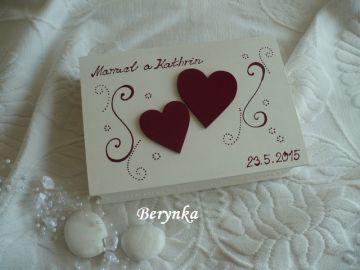 Svatební krabička se srdíčky a spirálkami