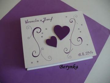 Svatební krabička se srdíčky a spirálkami