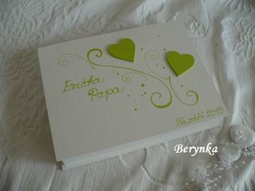 Svatební krabička se srdíčky a spirálkami