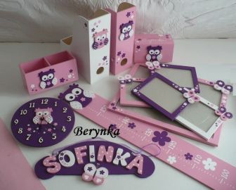 Dřevěné dekorace - fialové s kytičkami