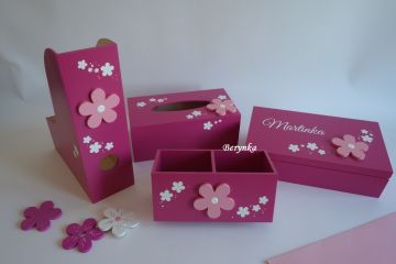 Dřevěné dekorace - v růžových odstínech