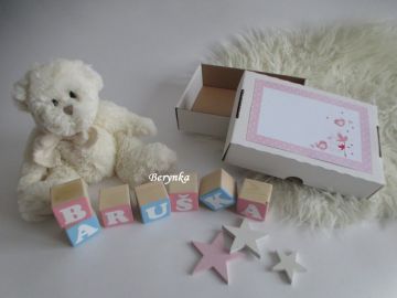 Dřevěné kostičky růžovo-modré