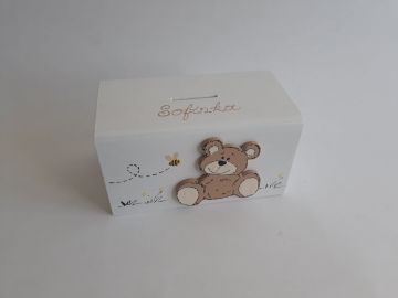 Dřevěná pokladnička s medvídkem