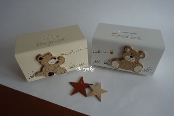 Dřevěná pokladnička s medvídkem