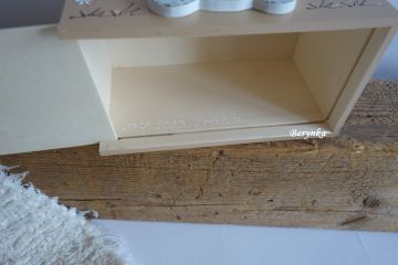 Dřevěná pokladnička s medvídkem