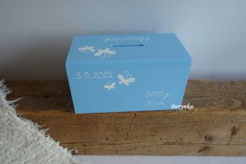 Dřevěná pokladnička s medvídkem