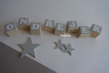 Dřevěné kostičky šedé