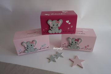 Dřevěná pokladnička se sloníkem