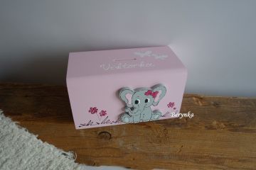 Dřevěná pokladnička se sloníkem