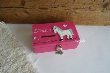 Pokladnička se zámečkem