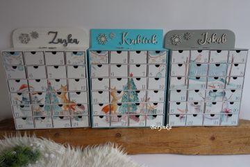 Adventní kalendář s vyřezaným jménem a lesními zvířátky *3 motivy*