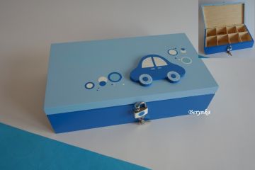 Krabička se zámečkem