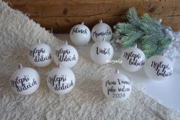 Vánoční baňky s textem na přání - bílé s černým nápisem