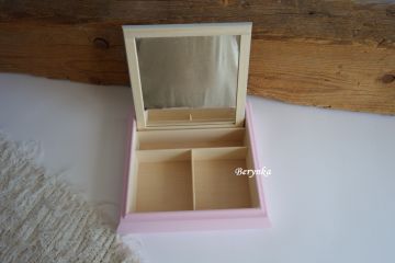 Toaletka s kytičkou