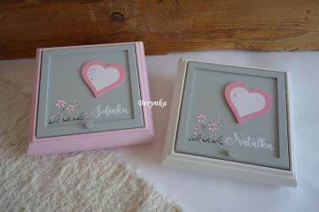 Toaletka se srdíčkem