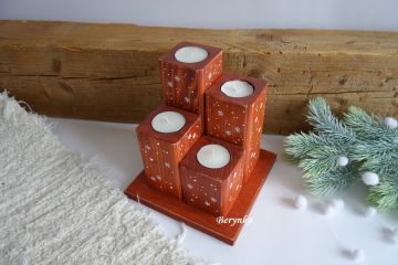 Adventní svícen stupňovitý