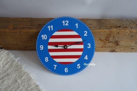Dřevěné námořnické hodiny