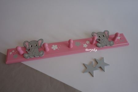 Dětský věšák se sloníkem