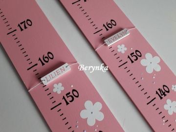 Dětský metr s kytičkou