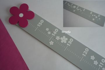 Dětský metr s kytičkou