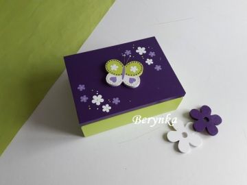 Šperkovnice s motýlkem