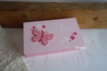 Šperkovnice s motýlkem