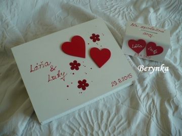 Svatební krabička se srdíčky a kytičkami