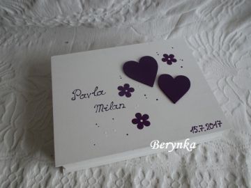 Svatební krabička se srdíčky a kytičkami