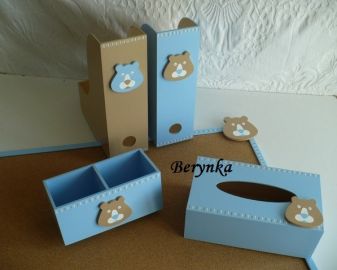 Dřevěné dekorace - s medvídkem - k tapetě