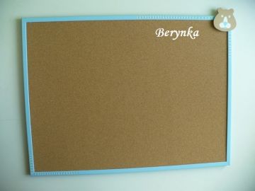 Dřevěné dekorace - s medvídkem - k tapetě