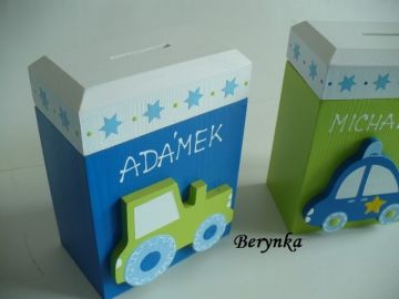 Dřevěná pokladnička s víkem - s autíčkem