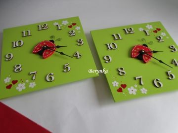 Hodiny s beruškou - kulaté/čtvercové