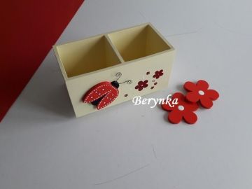 Dřevěné dekorace - žluté s beruškou