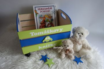 Dřevěná bedýnka s autíčkem - v různých barvách