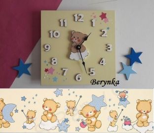 Dřevěné hodiny s medvídkem - kulaté/čtvercové