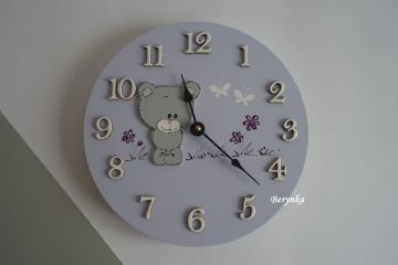 Dřevěné hodiny s medvídkem - kulaté/čtvercové