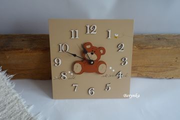 Dřevěné hodiny