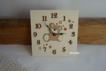 Dřevěné hodiny